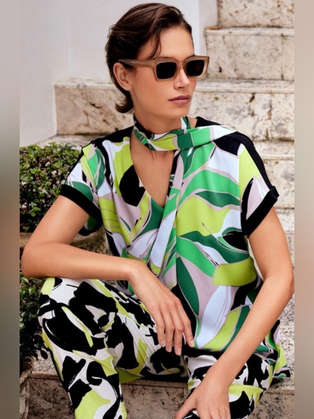 Joseph Ribkoff Abstract Tropical V-Neck Tunic Blouse Green Black Sz 10